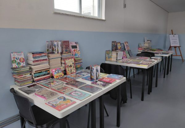 biblioteca 2